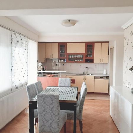 Spacious 80M2 Apartment In The Center Любушки Экстерьер фото